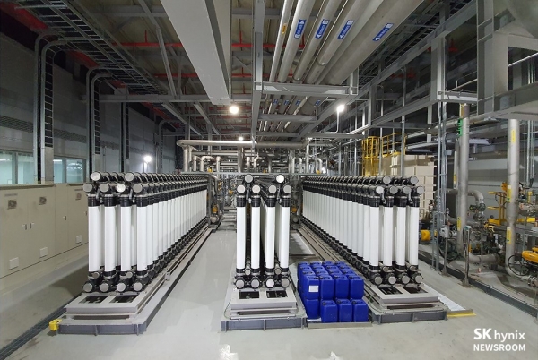 SK하이닉스 공장에 폐수 재활용 시스템이 마련돼 있다.