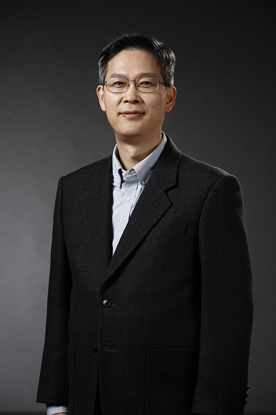 이정배 삼성전자 메모리사업부장(사장)이 제 12대 한국반도체산업협회장이 됐다.