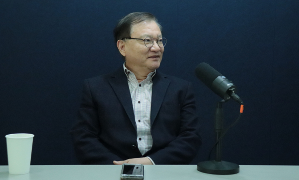 [Y인사이트] 베스트본 "연구개발용 하이브리드 본딩 장비 내년 출시" - 뉴스 썸네일 이미지