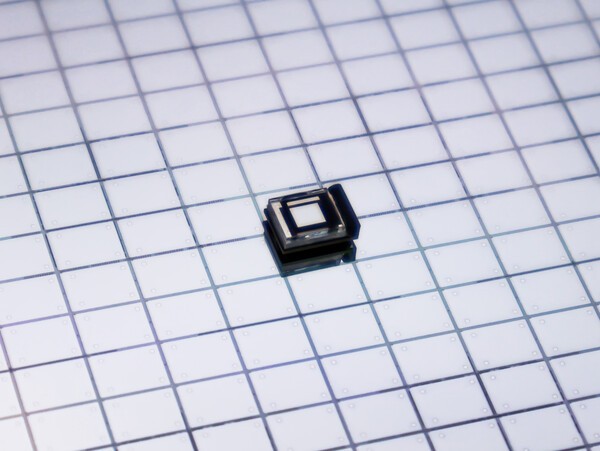 라온텍 엘코스, 뷰직스 차세대 AR 글래스에 채택 - 뉴스 썸네일 이미지