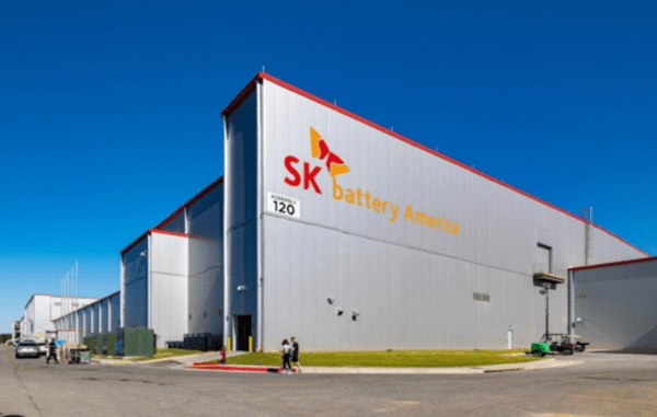 SK온, 대규모 ESS 추가 수주 임박...핵심 부품 2조 구매 - 뉴스 썸네일 이미지