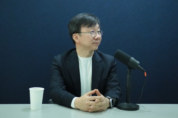 [Y인사이트] '머리카락 10분의 1' 두께 금속으로 배터리 '판' 뒤집는다 - 뉴스 썸네일 이미지