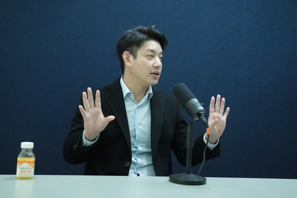 [Y인사이트] 에이아이지먼트, 구매업무 AI로 자동화하는 '플린' - 뉴스 썸네일 이미지