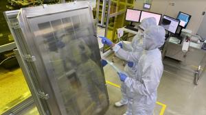 오럼머티리얼, 올레도스용 FMM 개발 돌입...실리콘 기판 기반 방식 - 뉴스 썸네일 이미지