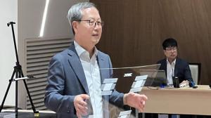 제이앤티씨, "올해 반도체 유리기판 매출 200억원 기대" - 뉴스 썸네일 이미지